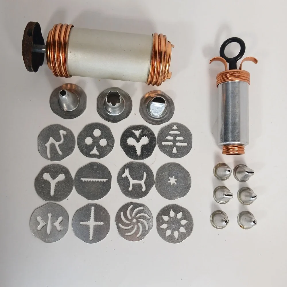 Vtg Mirro Aluminum Dial Crank LARGE Cookie Press w/ 10 Discs, 3 Toppers  READ